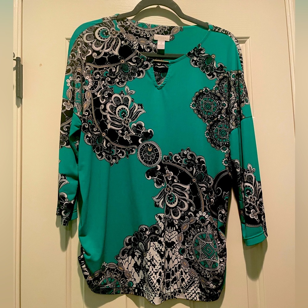 Womens Chicos Size 2 Top With Side Ruching.